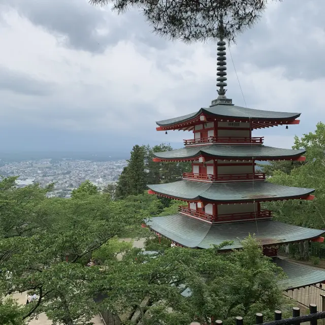 Iconic Japanese pagoda with view of Mt Fuji