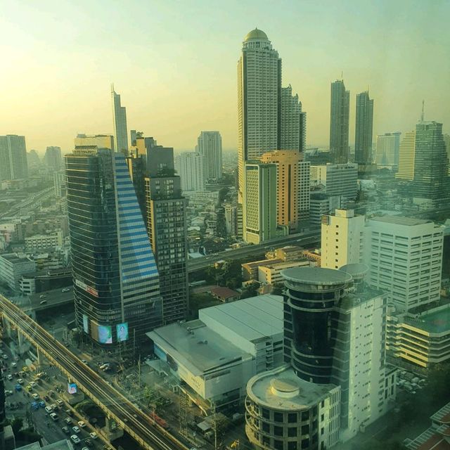 พาชมห้อง Eastin Grand Sathorn