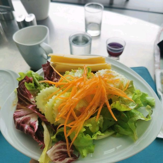 Breakfast at Poolside Bar & Restaurant