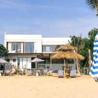 Demi Beach Concept

