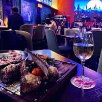 遠離市區 • 氣氛極好 - A Tavola Bar & Grill