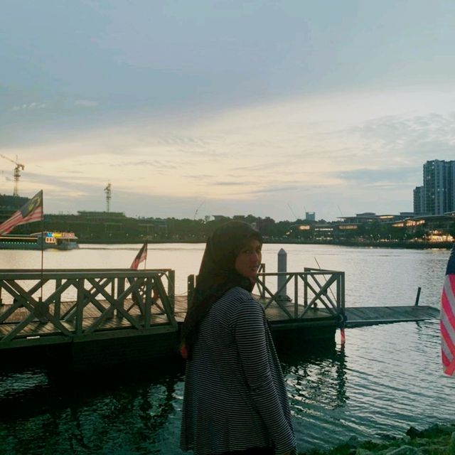 Sunset at Putrajaya Lake 🌇