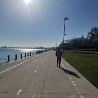 Chicago lake front biking and running trail
