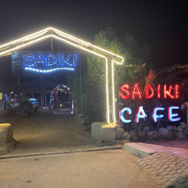 Relaxing Sadiki Cafe