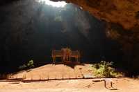 ถ้ำพระยานคร กับปราสาทกลางถ้ำ