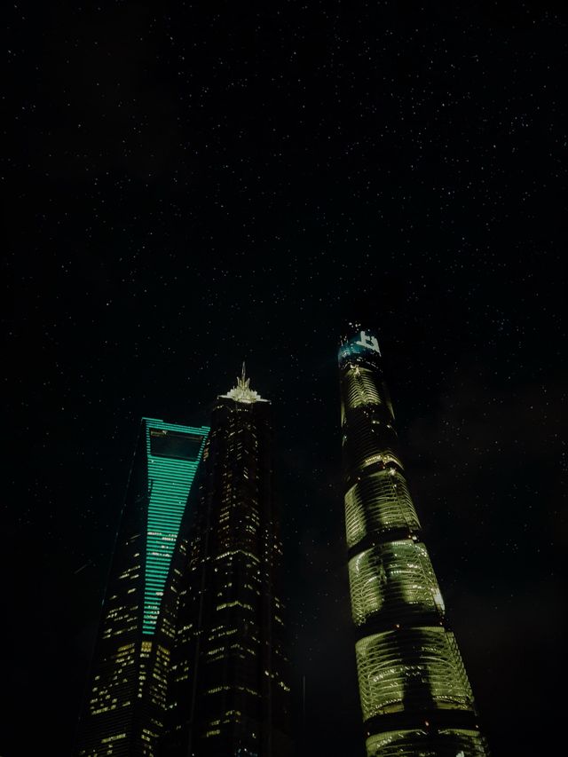 Shanghai’s Iconic Towers… Closer 🌇🌃✨