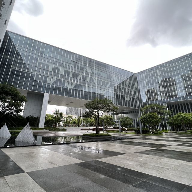 深圳光明文化藝術中心：深圳之眼