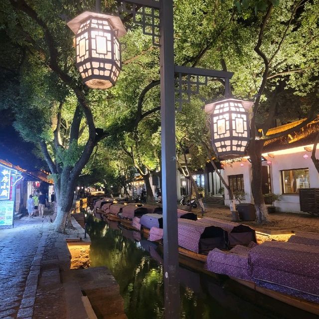 ᴠᴇɴɪᴄᴇ ᴏꜰ ᴄʜɪɴᴀ🇨🇳🥰