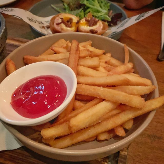 招牌德國鹹豬手｜The Salted Pig