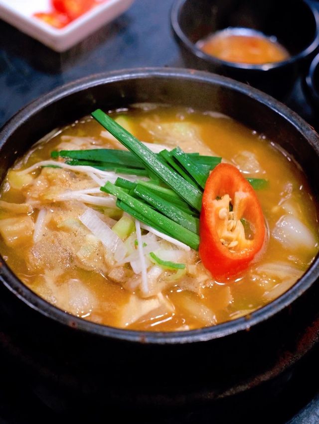 "寶勒巷人氣韓國菜館"