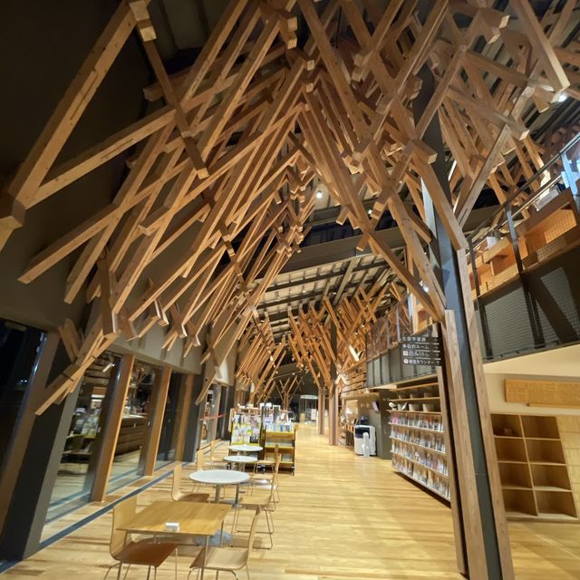 高知県　雲の上の図書館