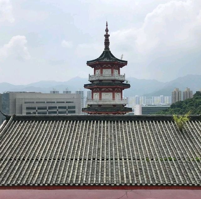 TEN THOUSAND BUDDHAS MONASTERY