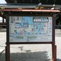 京都府にある荘厳な東本願寺