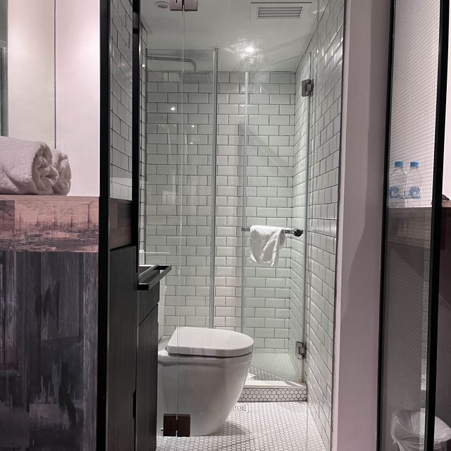 現在工業風酒店