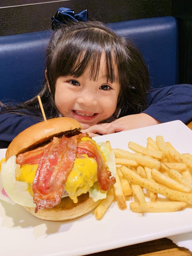 高雄夢時代美食-T.G.I FRiDAYS