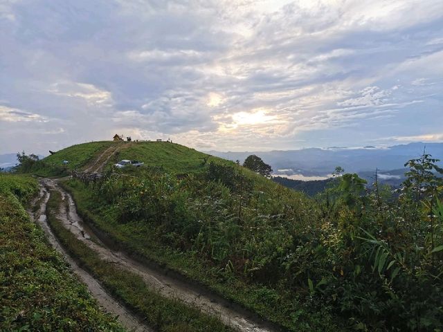 ดอยสายหมอก จุดชมวิวทิวเขา 360 องศา