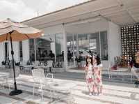 คาเฟ่แสงสวย Linen cafe