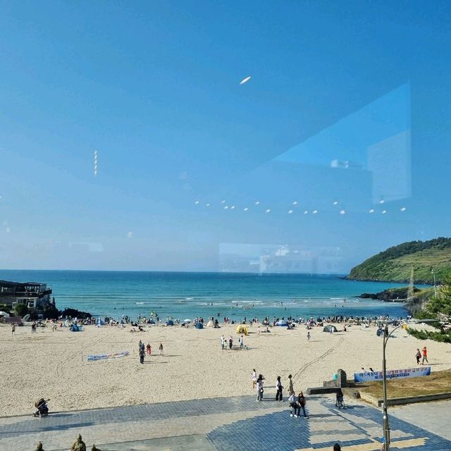 Hamdeok Beach Life