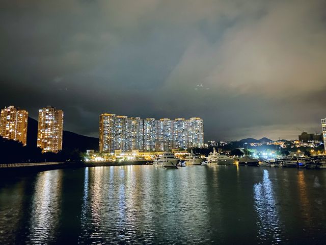 夜遊黃金海濱長廊