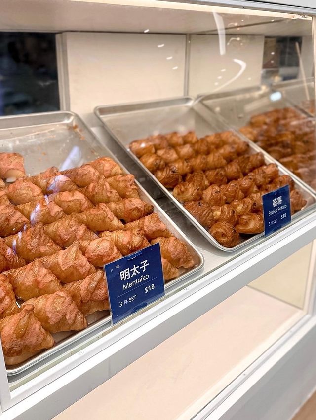 𓆪 𓆪 福岡人氣牛角包專門店進駐香港！