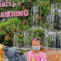 ก๋วยเตี๋ยวชื่อดังย่านไร่ขิง นครปฐม
''น่าล่อในสวน"
