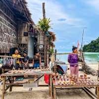 หมู่บ้านมอแกน หมู่เกาะสุรินทร์