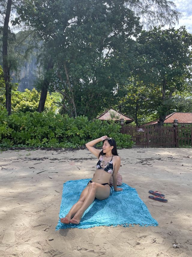 Krabi | 泰國水清沙幼沙灘 Railay beach