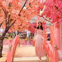 「花滿東港．玉兔迎福」和風櫻花園林