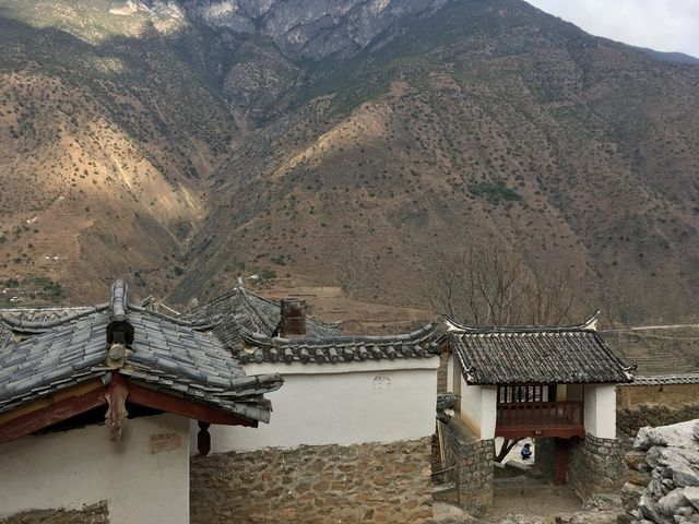 Amazing Lijiang - Baoshan Stone City