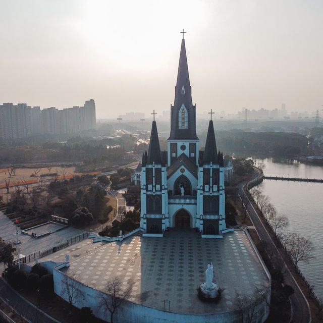 This park Catholic Church is breathtaking ⛪️⛪