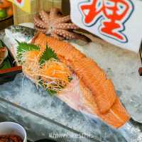 มื้อกลางวันวันเสาร์ ใจกลางเมือง