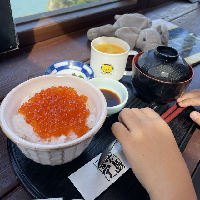 江ノ島の絶景を観ながら食べる江ノ島亭