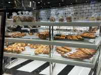 台北微風超市，好多異國料理及極品的食材都在這裡