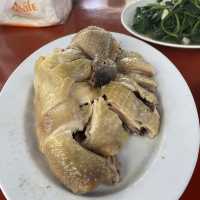 竹子湖裡的特色餐廳，便宜好吃，人潮不多👍