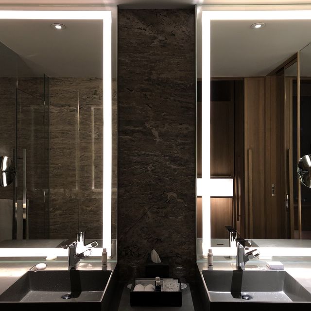 Suite at Parkroyal Pickering