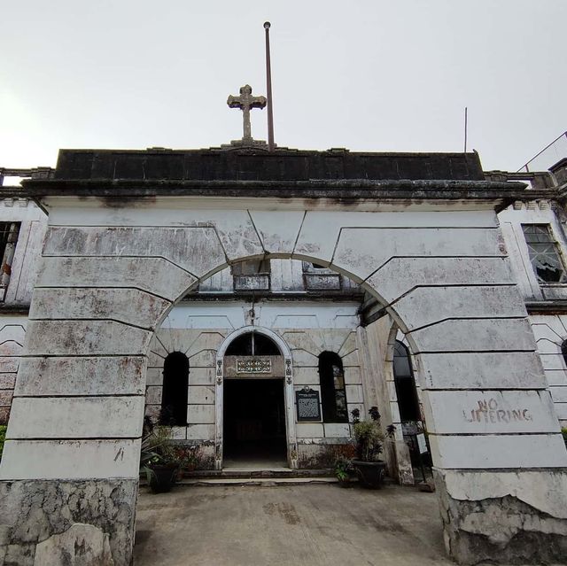 THE CREEPIEST BUILDING IN THE PHILIPPINES 