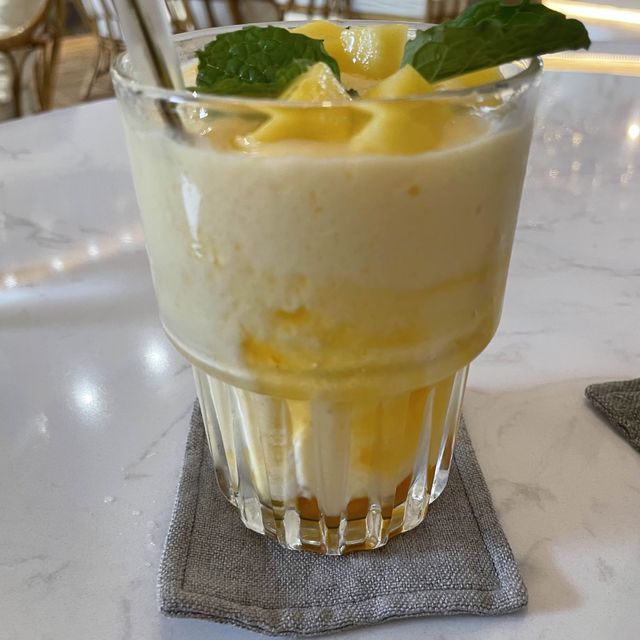 망고 쥬스가 맛난 망고커피