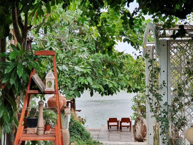 The Antique Riverside บ้านโป่ง ราชบุรี