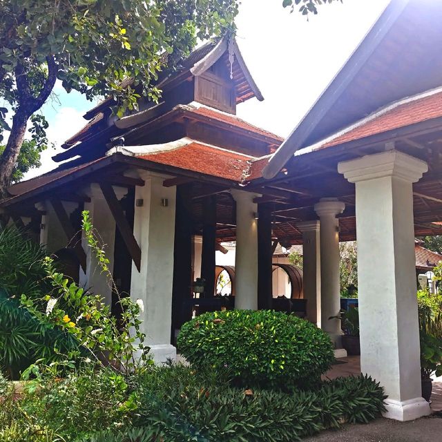 พาชมบรรยากาศโรงแรม ศรีวิไล สุโขทัย