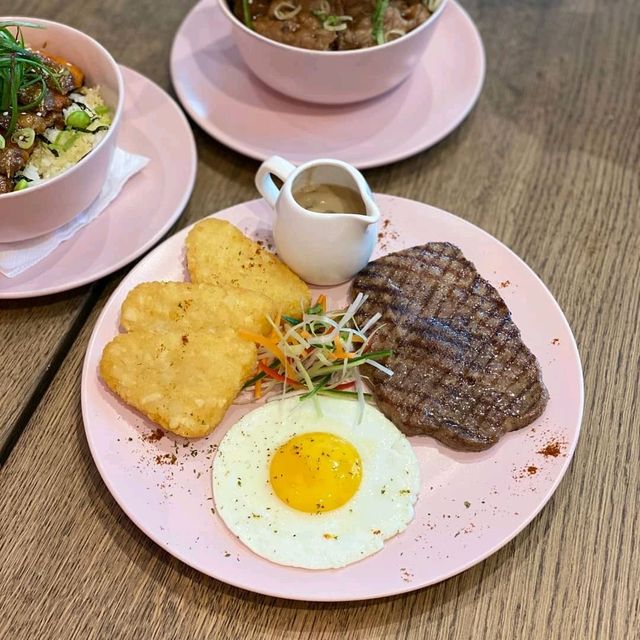 SO FASHION CAFFE MALL TAMAN ANGGREK