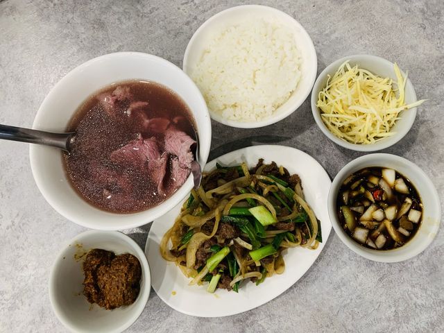 台南老店美食-安平文章牛肉湯