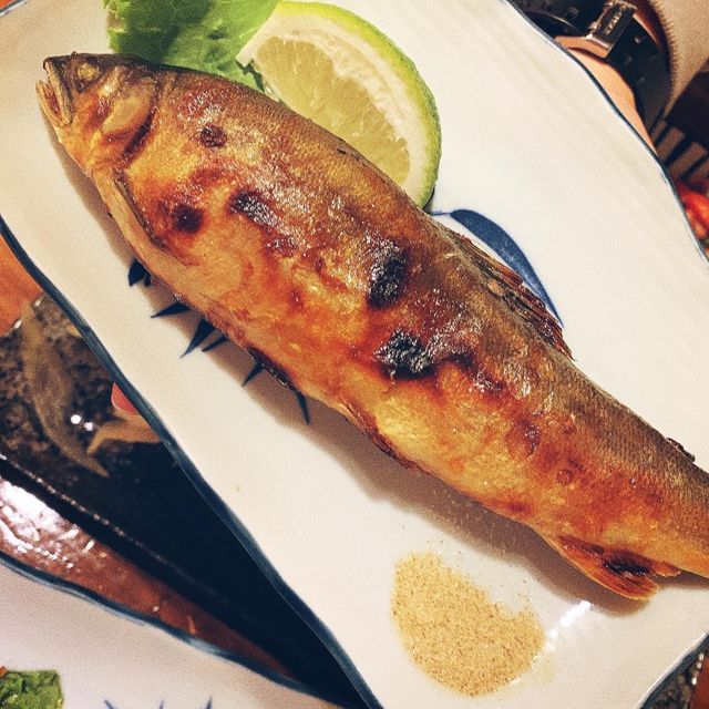 台中平價居酒屋，燒烤鍋物熱炒日料通通有！