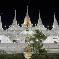 เจดีย์งดงาม