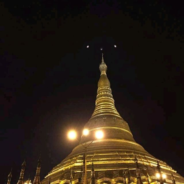 #shwedagon #pagoda #yangon #myanmar