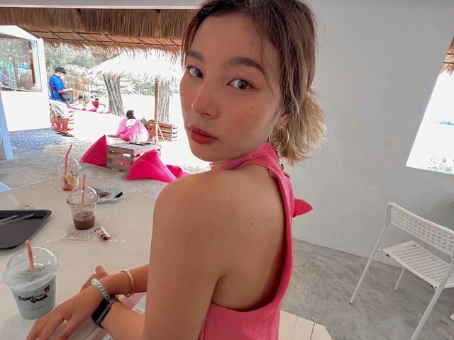 Curve Beach Cafe 