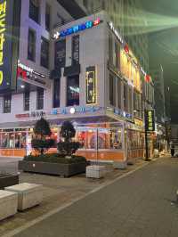韓国/ソウル【鉢山】豚キムチ焼きと豚キムチチゲの有名な飲み屋さん🍺✨