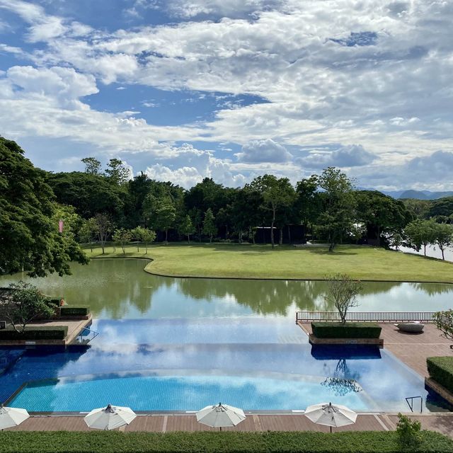 เรียบแต่หรู ที่เน้นบรรยากาศล้านนา ริมแม่น้ำกกเต็มๆ