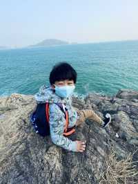 人氣大電視 | 歌連臣角探射燈碉堡 