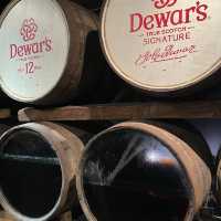 whisky tasting at dewar’s