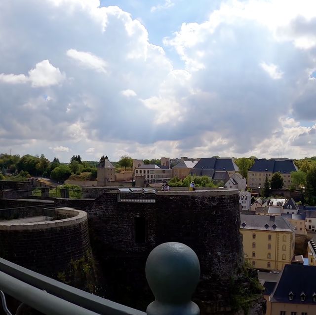 LUXEMBOURG walls of corniche